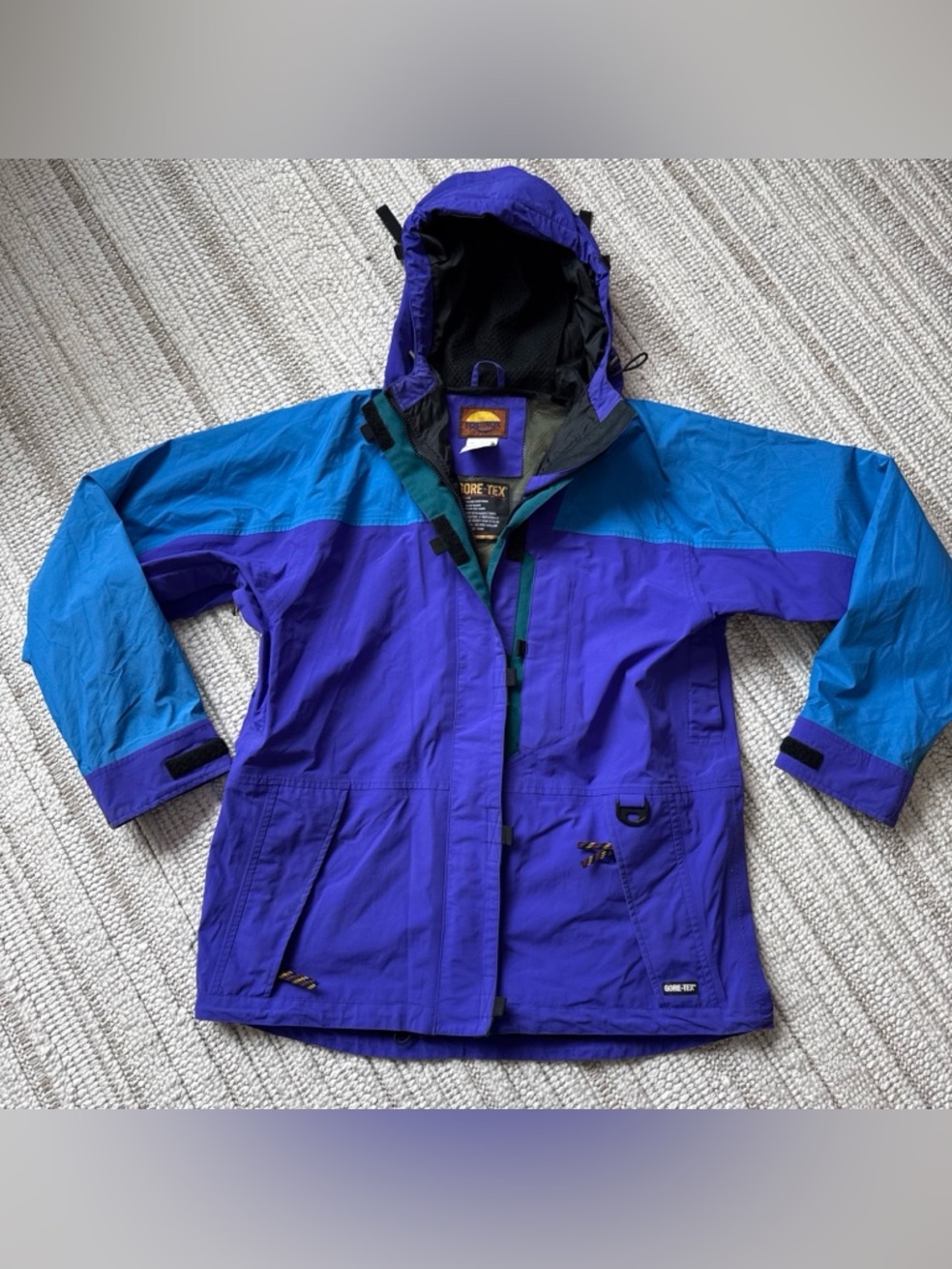 Equinox Gore Tex Jacket Large Purple Blue Hooded Nylon Zip Pockets Outdoor